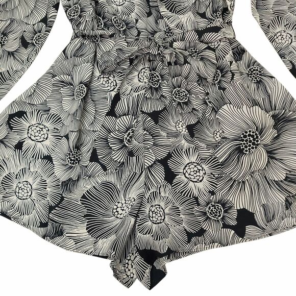 Express Romper Womens Large Black Beige Floral Long Sleeve Tie Front Bohemian - Picture 3 of 13